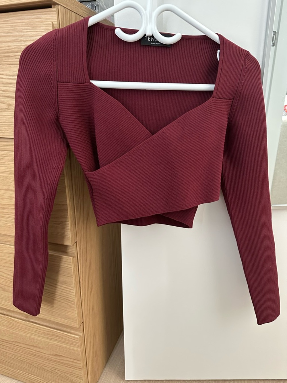 Aritzia Ten by Babaton Size S Ribbed Wrap Crop Top Brand New Never Worn